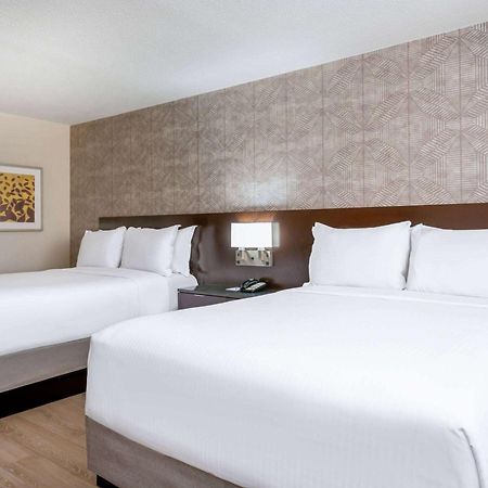 Готель Wyndham Indianapolis Airport Екстер'єр фото
