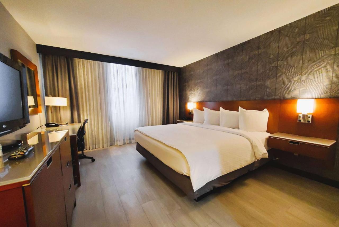 Готель Wyndham Indianapolis Airport Екстер'єр фото