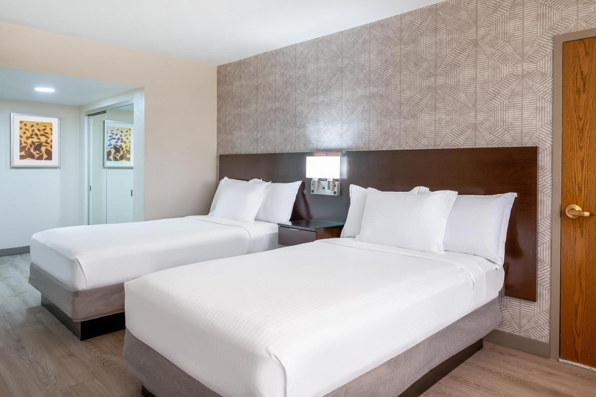 Готель Wyndham Indianapolis Airport Екстер'єр фото