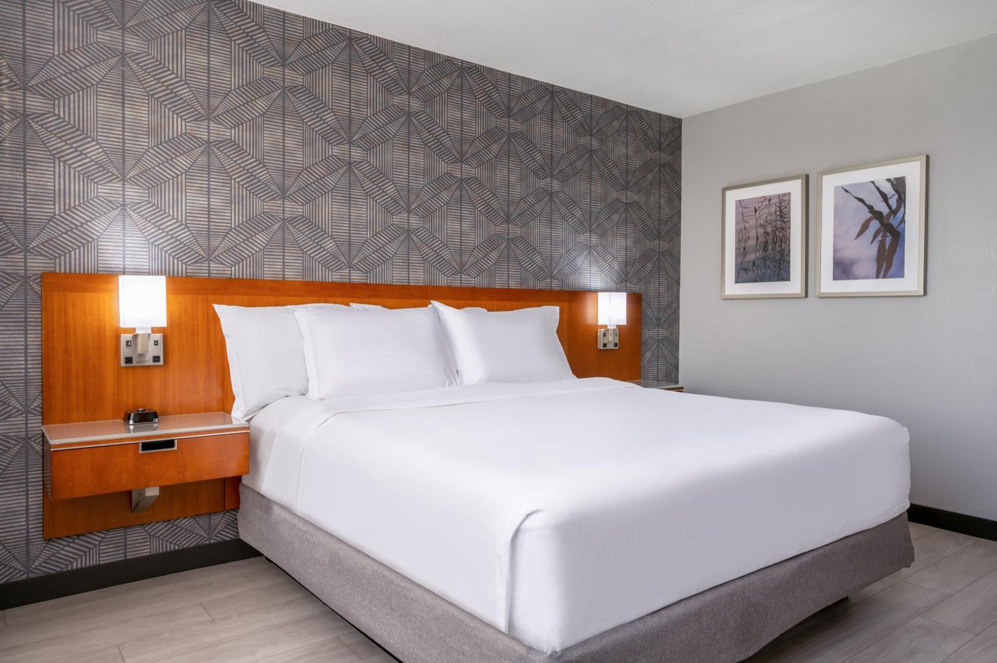 Готель Wyndham Indianapolis Airport Екстер'єр фото