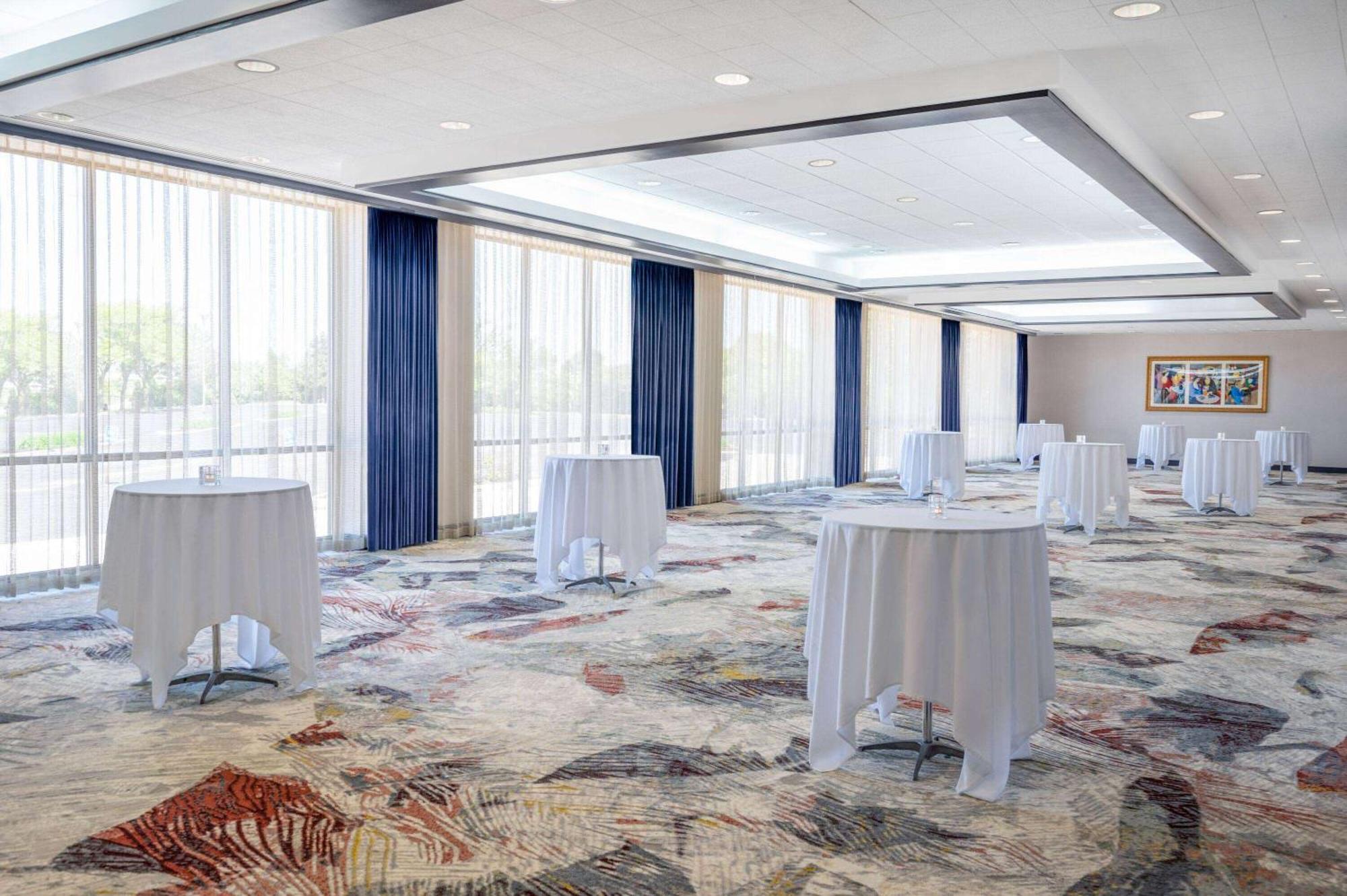Готель Wyndham Indianapolis Airport Екстер'єр фото