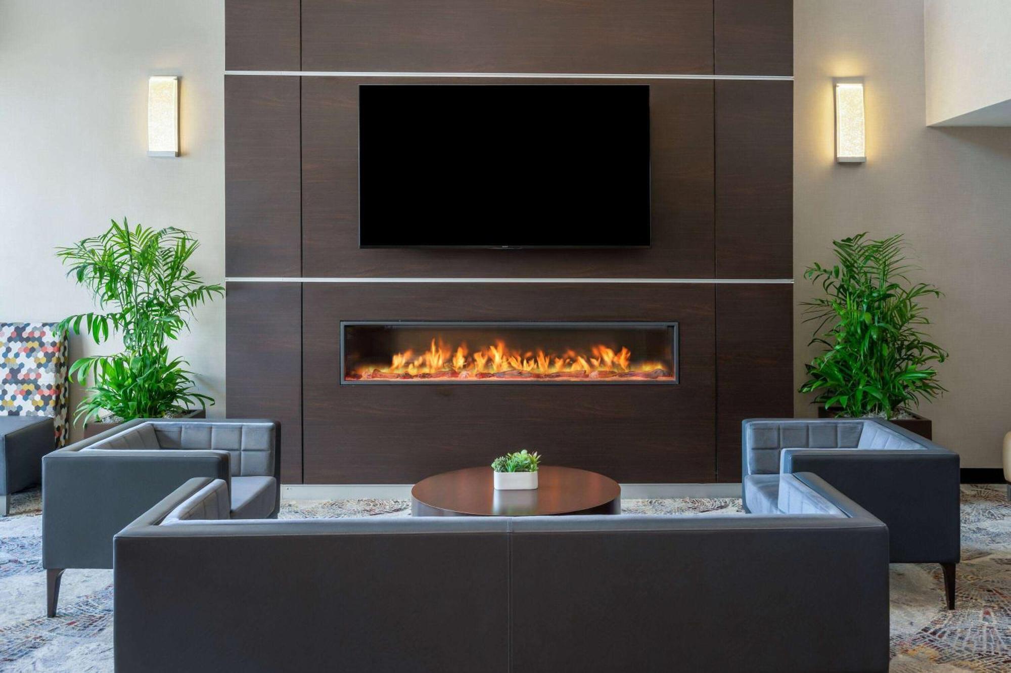 Готель Wyndham Indianapolis Airport Екстер'єр фото