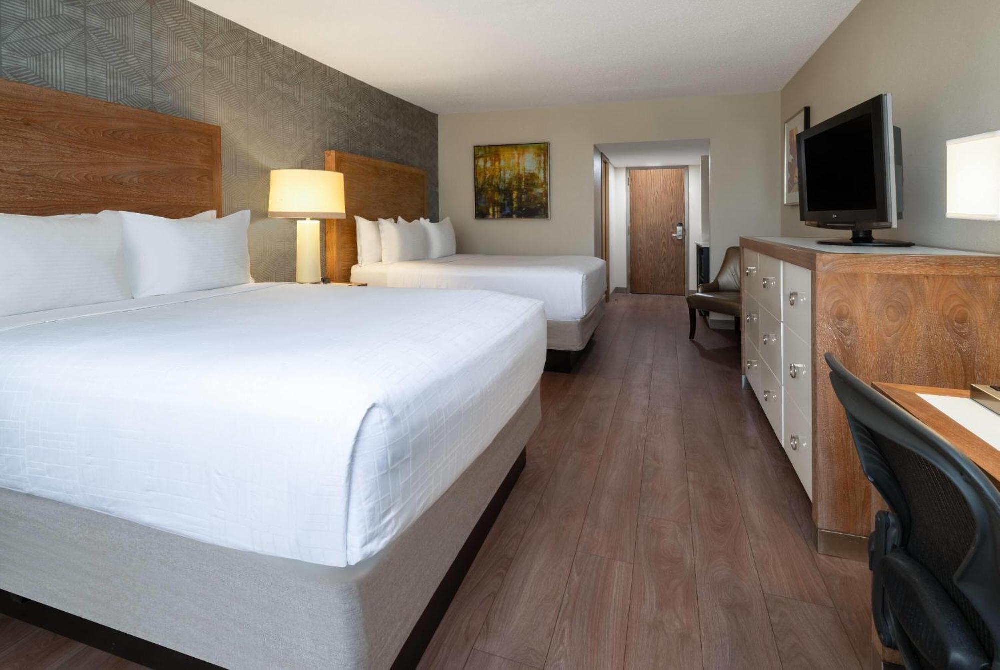 Готель Wyndham Indianapolis Airport Екстер'єр фото
