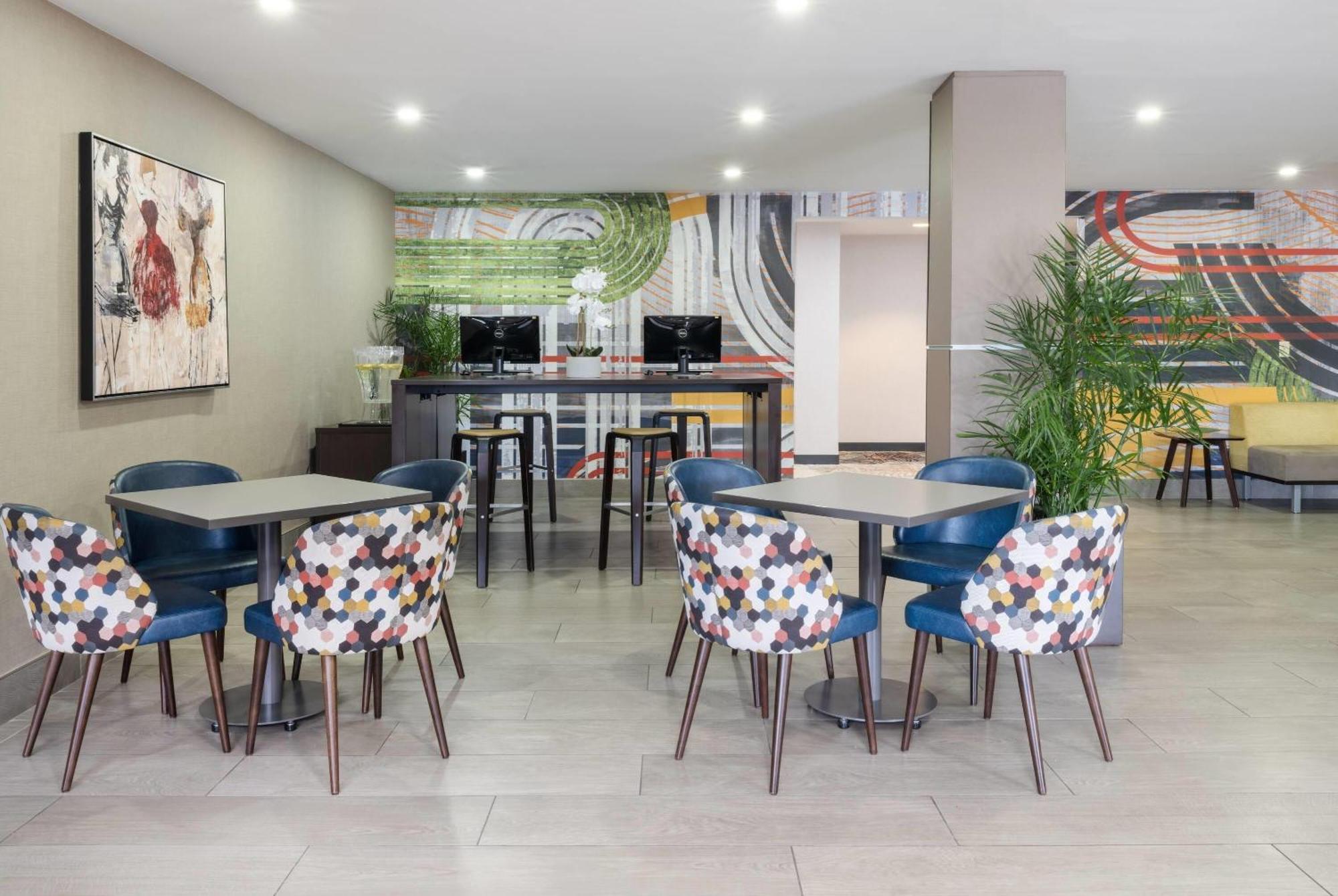 Готель Wyndham Indianapolis Airport Екстер'єр фото